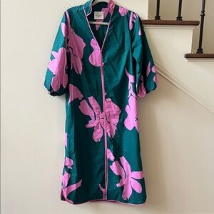 Tuckernuck Hyacinth House Arem Caftan - Hunter Green & Pink Floral. XS